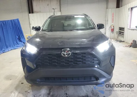 2025 Toyota Rav4 Xle z USA, uszkodzony, nr VIN 2T3P1RFV8SW521954